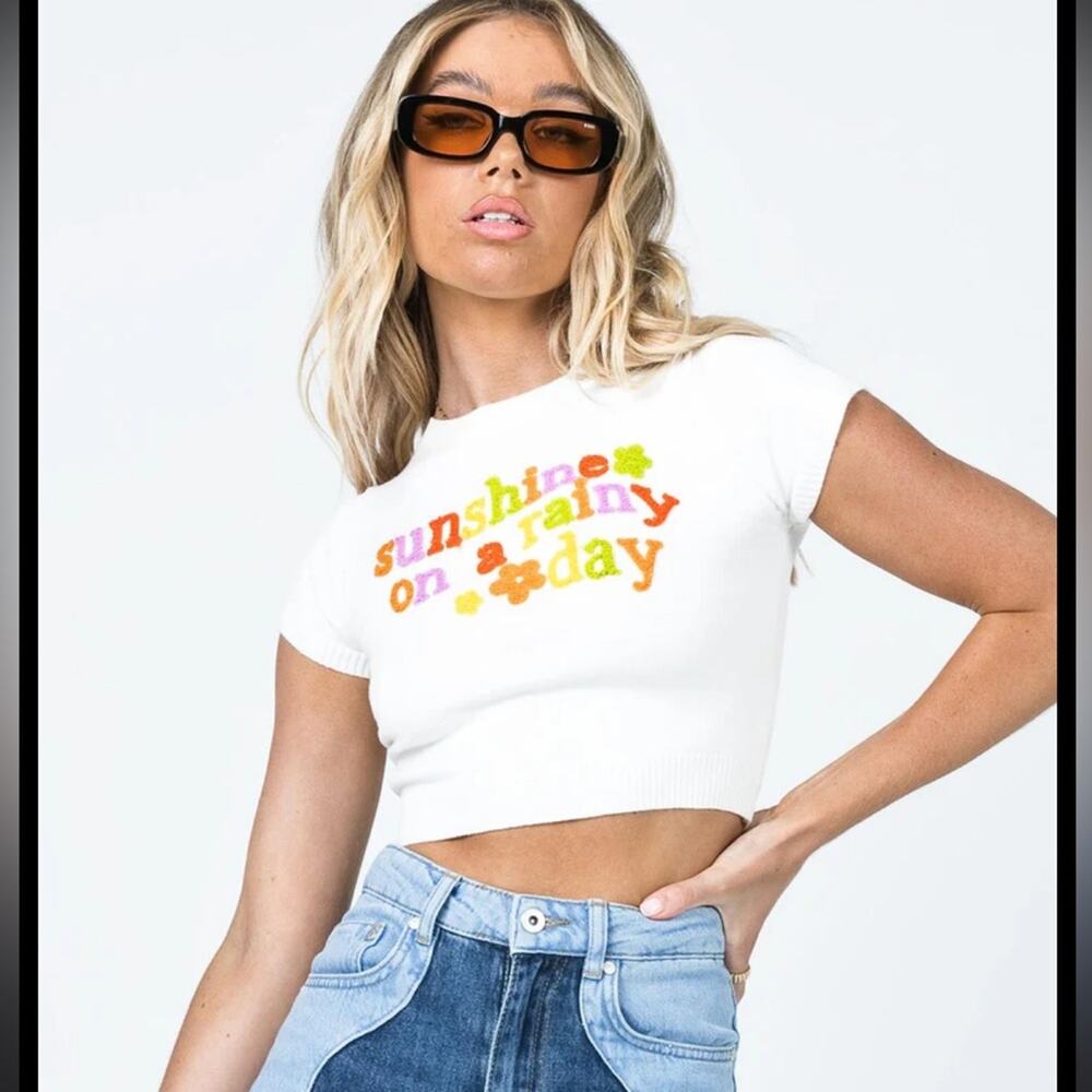 Princess Polly Sunshine on a Rainy Day Crop Short Sleeve White Top Size M/L NWOT